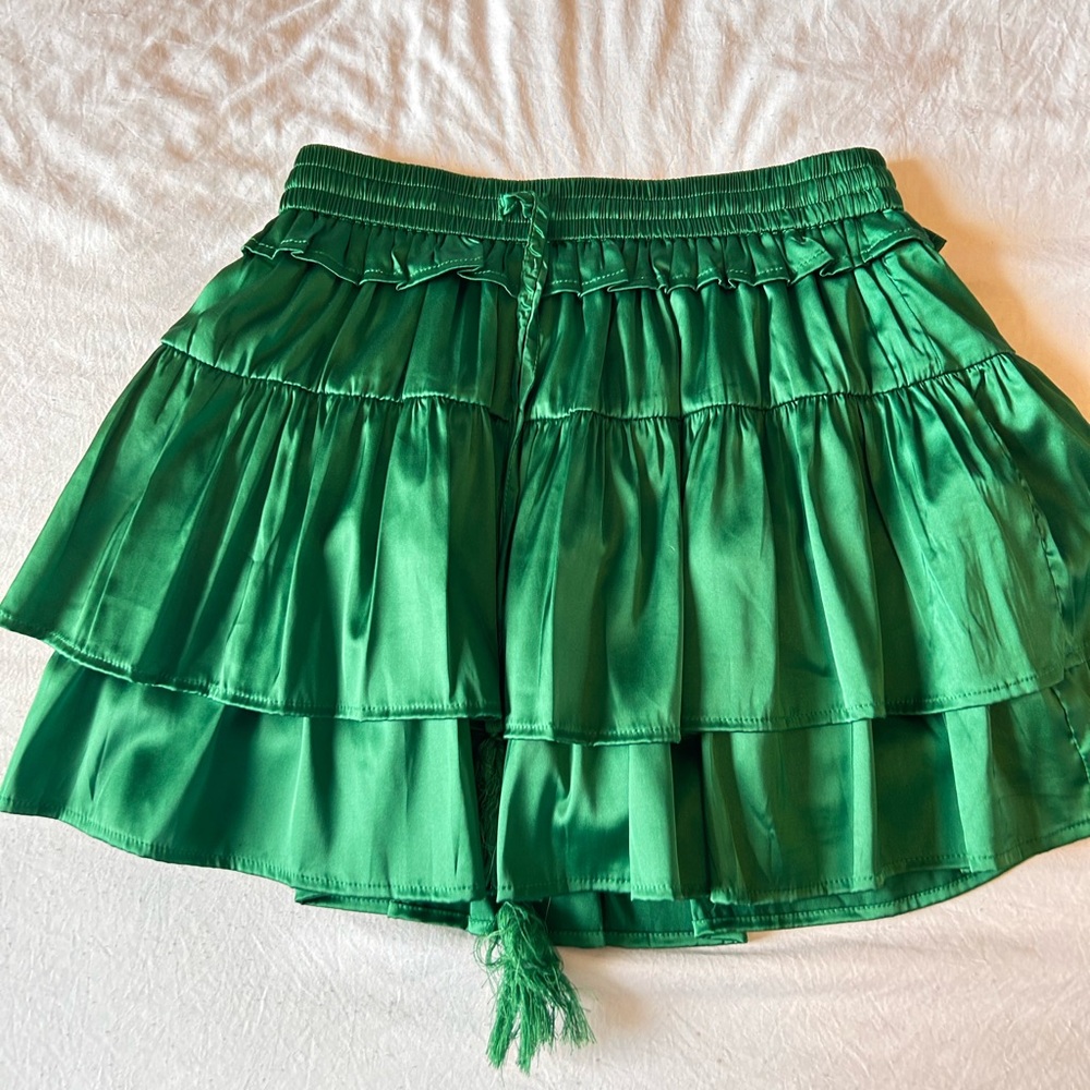Green painted in paint skirt